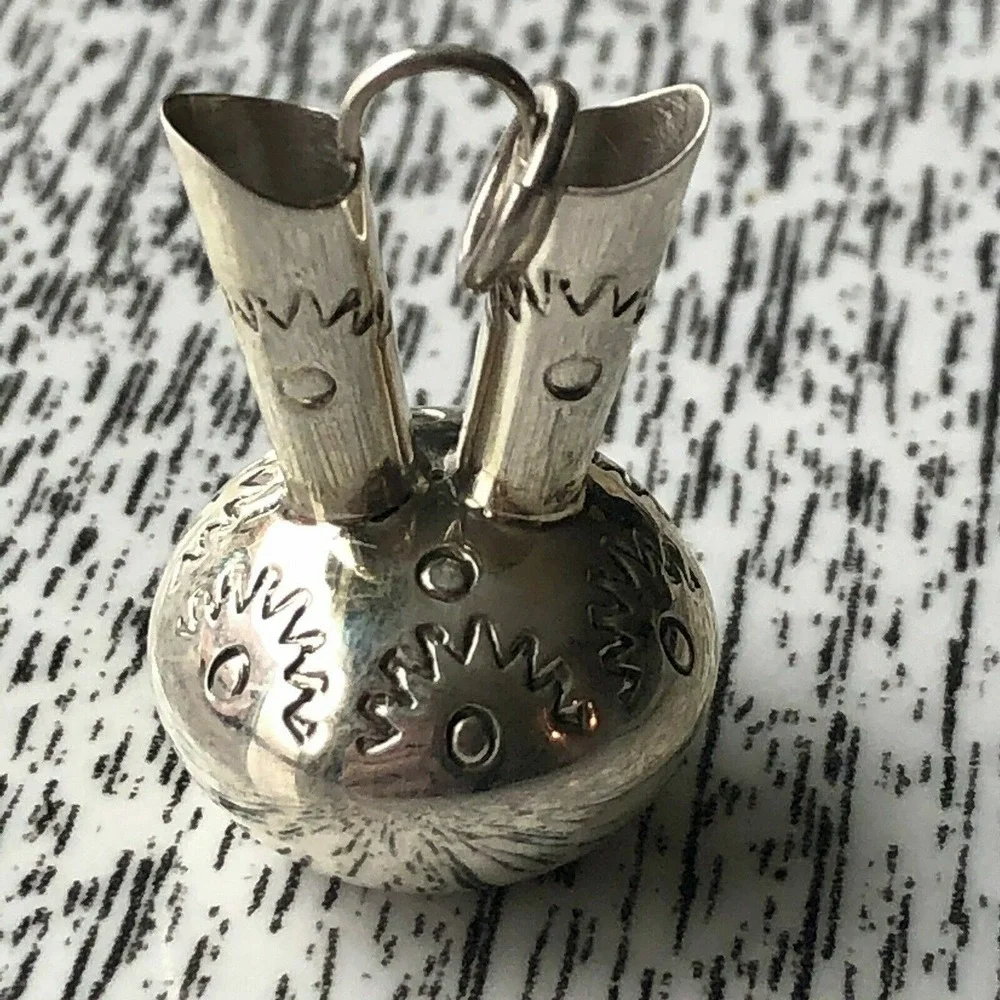 Mini Wedding Vase Navajo Pendant Stamped Signed WKW Native Charm‎ Sterling